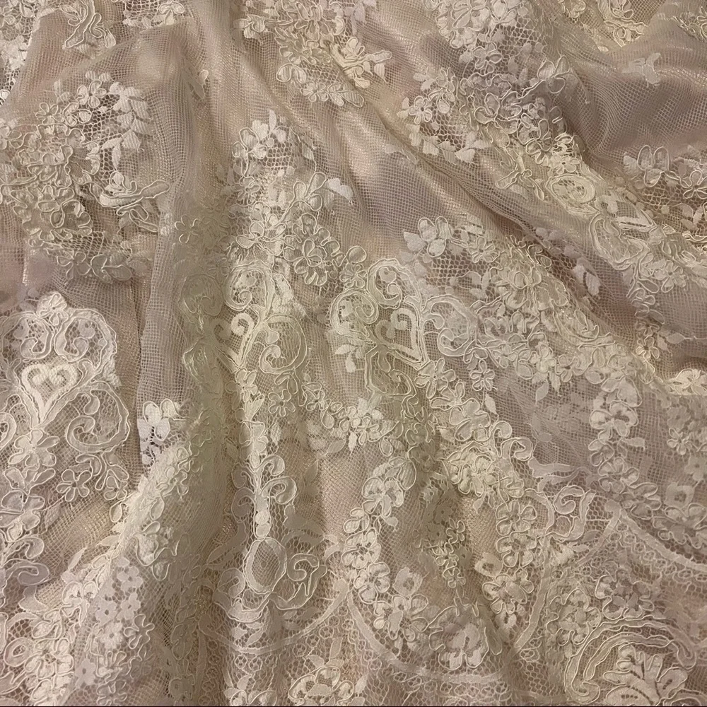 Allure bride bridal gown with lace and train inc,veil - Picture 3 of 12